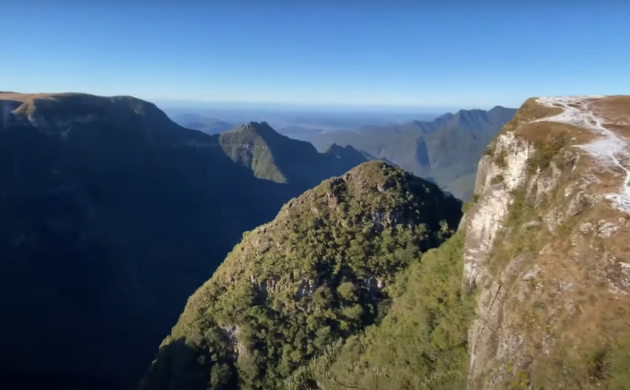 Conheça o belíssimo Cânion Monte Negro no RS