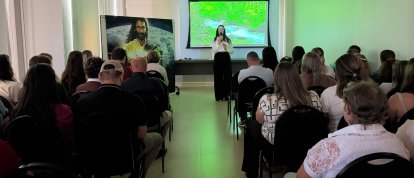 VÍDEO: Dirce Risson reúne público em palestra sobre espiritualidade