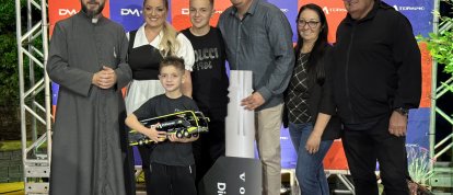 VÍDEO: DM Turismo segue ampliando e atualizando sua frota de veículos e apresenta dois novos ônibus zero KM em Chapecó