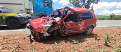 Colisão entre automóveis mobiliza equipes na BR-282 em Xanxerê