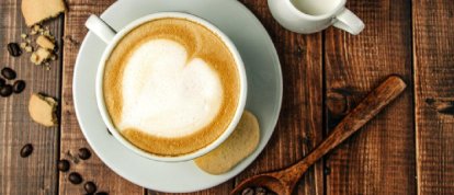 Café com leite pode trazer benefícios à saúde, apontam especialistas