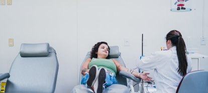 Junho Vermelho: Hemosc convida população a unir paixão por futebol e doação de sangue