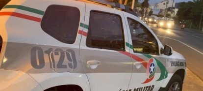 Violência contra mulher termina com prisão e apreensão de tornozeleira rompida em Xaxim