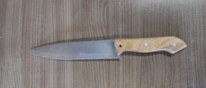 Homem é detido após ameaçar familiares com faca em Quilombo