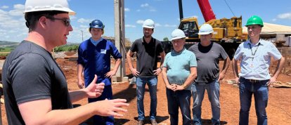 Prefeito Santin e equipe acompanham obras da nova fábrica da Aurora Coop em Abelardo Luz