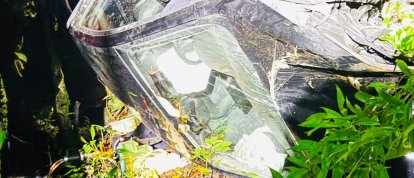 Saída de pista seguida de capotamento deixa quatro feridos na “Curva do S”, entre Arabutã e Ipumirim