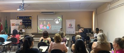 Polícia Militar promove ação de conscientização sobre violência doméstica