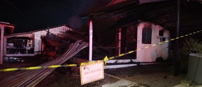 Incêndio destrói residência de madeira no centro de Quilombo