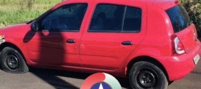 Carro furtado é localizado com danos em via pública de Xanxerê