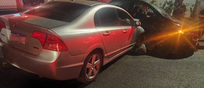 Motorista embriagado foge da polícia, provoca acidente e deixa duas mulheres feridas em Chapecó