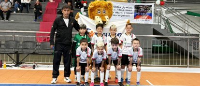 Xanxerê se destaca e encerra turno na liderança do futsal sub-08