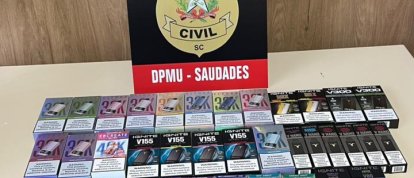 Polícia Civil apreende cigarros eletrônicos em operação contra venda para adolescentes