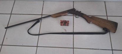 Polícia Militar Ambiental prende homem por caça ilegal e apreende arma de fogo em Águas de Chapecó