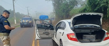 PRF intercepta automóvel clonado com mais de 120 quilos de maconha no Oeste catarinense