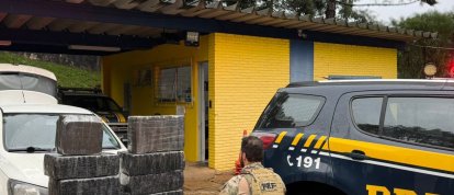 PRF apreende quase 300 quilos de maconha em veículo com suspensão modificada na BR-282