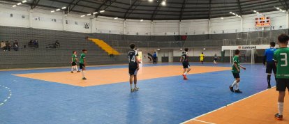 Futsal de base de Xanxerê conquista duas vitórias e lidera grupo na Copa AMAI