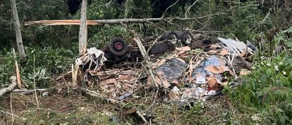 Caminhoneiro morre após saída de pista e tombamento no Contorno Viário de Seara