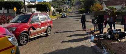 Motociclista fica ferido após colisão com carro no Bairro Vila Sésamo, em Xanxerê