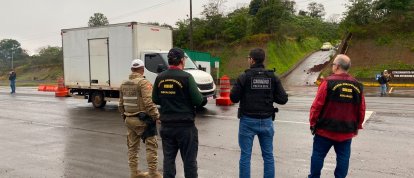 Polícia Civil participa de barreira sanitária para reforçar fiscalização na divisa entre SC e RS