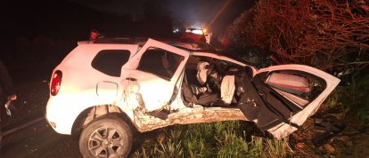 Motorista invade pista contrária e provoca acidente na SC-418