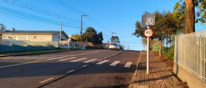 Rua Araguaia recebe redutores de velocidade para aumentar a segurança de motoristas e pedestres