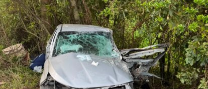 Colisão entre caminhões, van e carro deixa dois feridos na BR-282