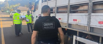 Polícia Civil e Cidasc realizam fiscalização do transporte agropecuário em SC