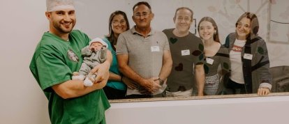 VÍDEO: Um encontro cheio de emoção entre os avós e o mais novo integrante da família