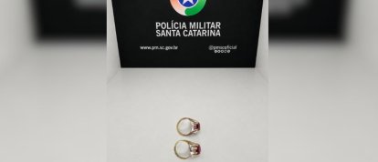 Homem é preso por suspeita de vender anéis falsos como ouro no Oeste