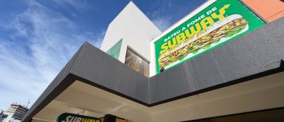 VÍDEO: A Luzia conheceu o Subway e já aproveitou o Dia do 30!