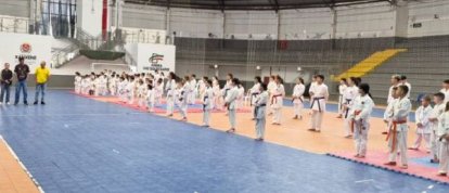 VÍDEO: Xanxerê recebe mais uma edição do tradicional Festival Municipal de Karatê, que chega à sua 36ª edição e reúne mais de 140 alunos na Arena Ivo Sguissardi