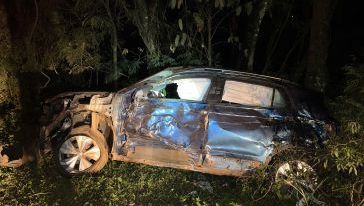 Carro é encontrado fora da pista na BR-282, no Oeste