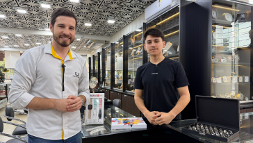 VÍDEO: Você ainda não sabe o que comprar de presente nesse natal? Então corre pra Ótica Veja Bem e confira as opções disponíveis