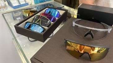 VÍDEO: na Óptica Pazini, quem pratica esporte encontra óculos ideais para ciclismo, corrida, vôlei, beach tênis e muito mais