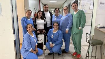 VÍDEO: casal retorna ao HRSP para agradecer dedicação da equipe da Maternidade