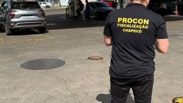Procon de Chapecó realiza pesquisa sobre o preço dos combustíveis