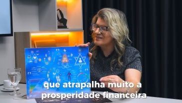 VÍDEO: Flora Trevisan fala sobre a Mesa Radiônica das 4 Prosperidades