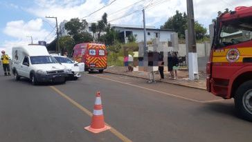 Colisão lateral entre veículos deixa duas mulheres feridas 