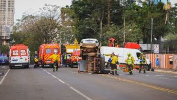 Corpo de Bombeiros realiza simulado de resgate veicular para celebrar os 61 anos do Batalhão em Chapecó 
