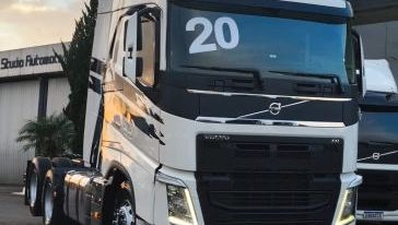 Volvo FH 460 2020 disponível na Ideal Utilitários