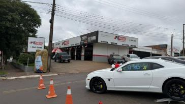 VÍDEO: JF Pneus comemora 10 anos com live, prêmios e ofertas especiais