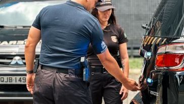 PF prende dois foragidos internacionais em Santa Catarina