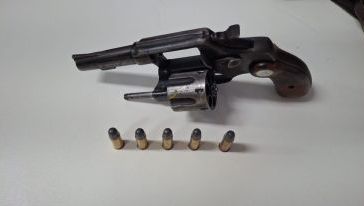 Homem é preso por posse irregular de armas de fogo durante operação policial em Xaxim