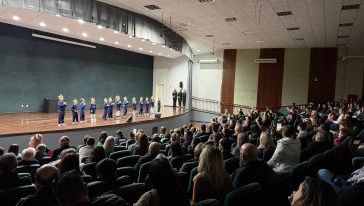 VÍDEO: Noite especial emociona mães no Colégio Expressivo em Xanxerê
