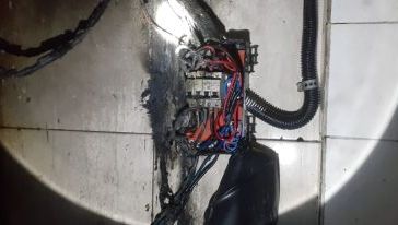 Princípio de incêndio atinge cozinha de restaurante