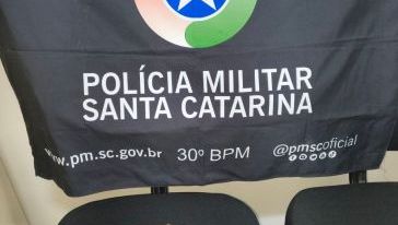Homem é preso com arma de fabricação caseira e munições em Faxinal dos Guedes