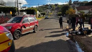 Motociclista fica ferido após colisão com carro no Bairro Vila Sésamo, em Xanxerê