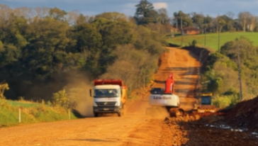 VÍDEO: obras do Contorno Viário do Caravaggio seguem em andamento entre Cordilheira Alta e Chapecó