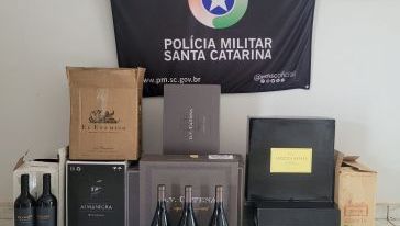 Polícia Militar apreende 65 garrafas de vinho argentino em São Lourenço do Oeste