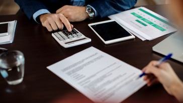 Mais de 361 mil catarinenses podem negociar dívidas por até R$ 100 no Feirão Serasa Limpa Nome